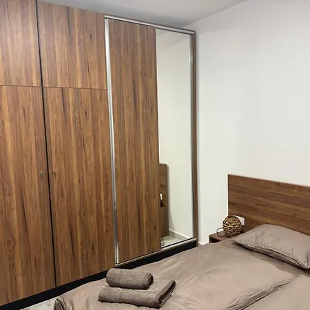 アパート New Cozy Area