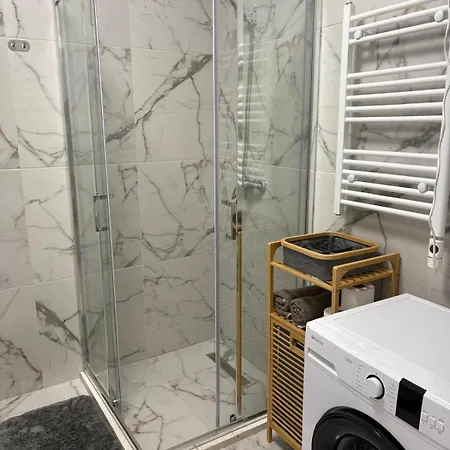 Διαμέρισμα New Cozy Area Golem (Tirana)